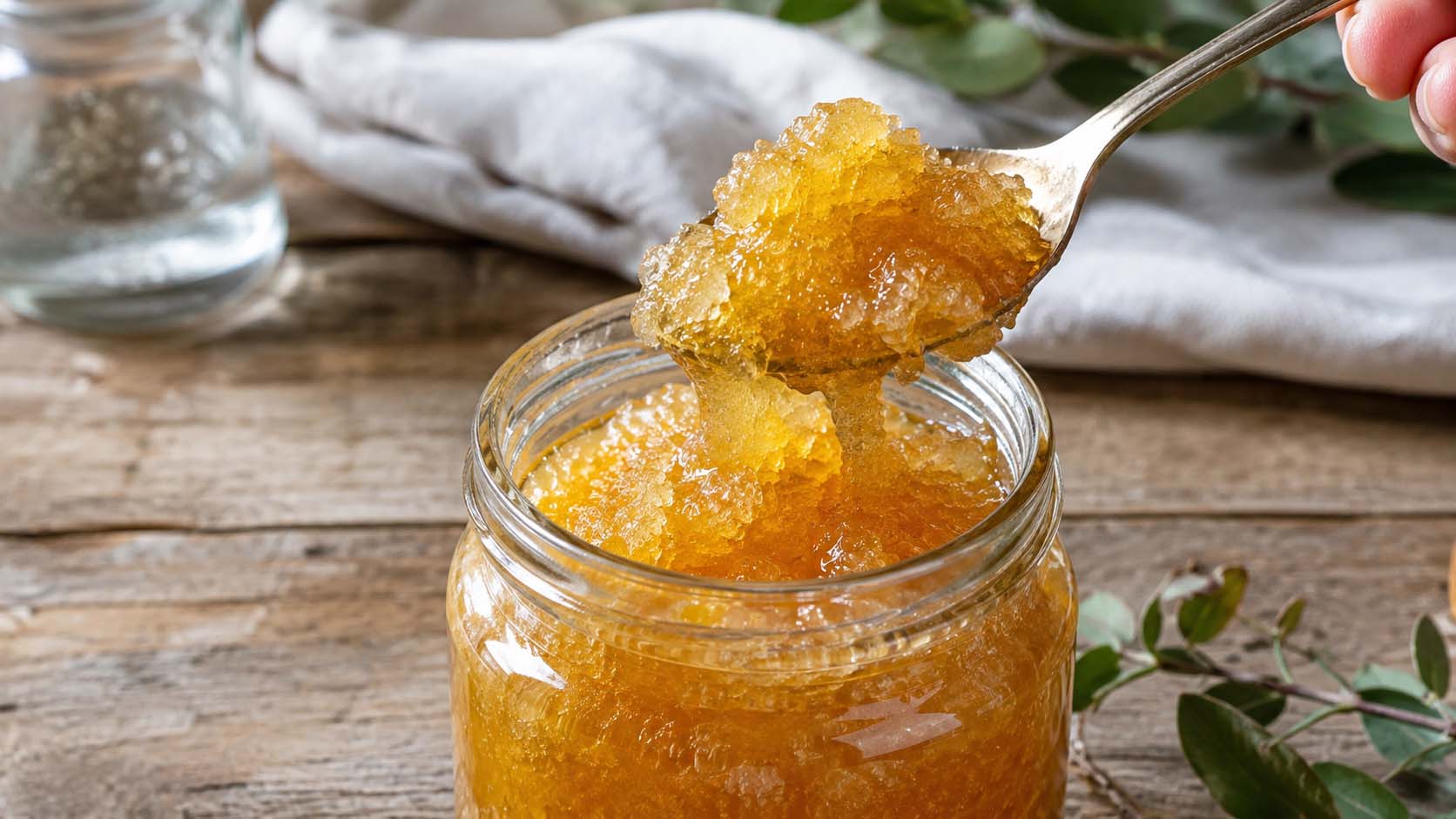 kristalizacija meda, kristalisan med, da li se med kvari, zašto se med kristališe, čuvanje meda, fermentacija meda, hrana, laganica, laganica.rs